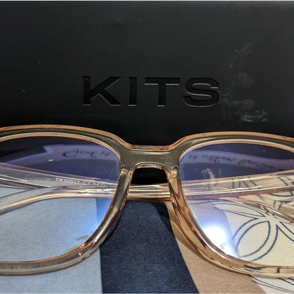 ❗2/$25 Bundle Discount❗Oversized blue light glasses - Picture 1 of 2